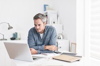 Cost averaging your investments - March 2023
